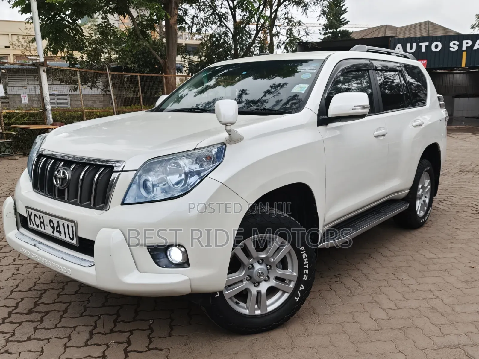 Toyota Land Cruiser Prado 4.0 Petrol TZ-G 2013 White