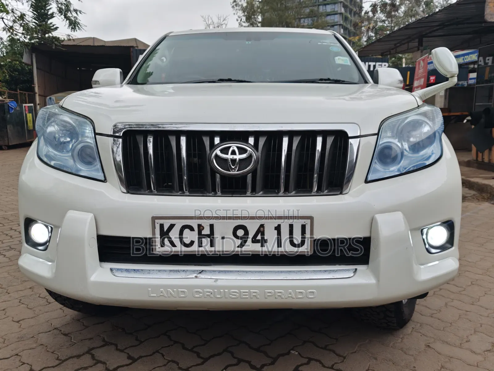 Toyota Land Cruiser Prado 4.0 Petrol TZ-G 2013 White
