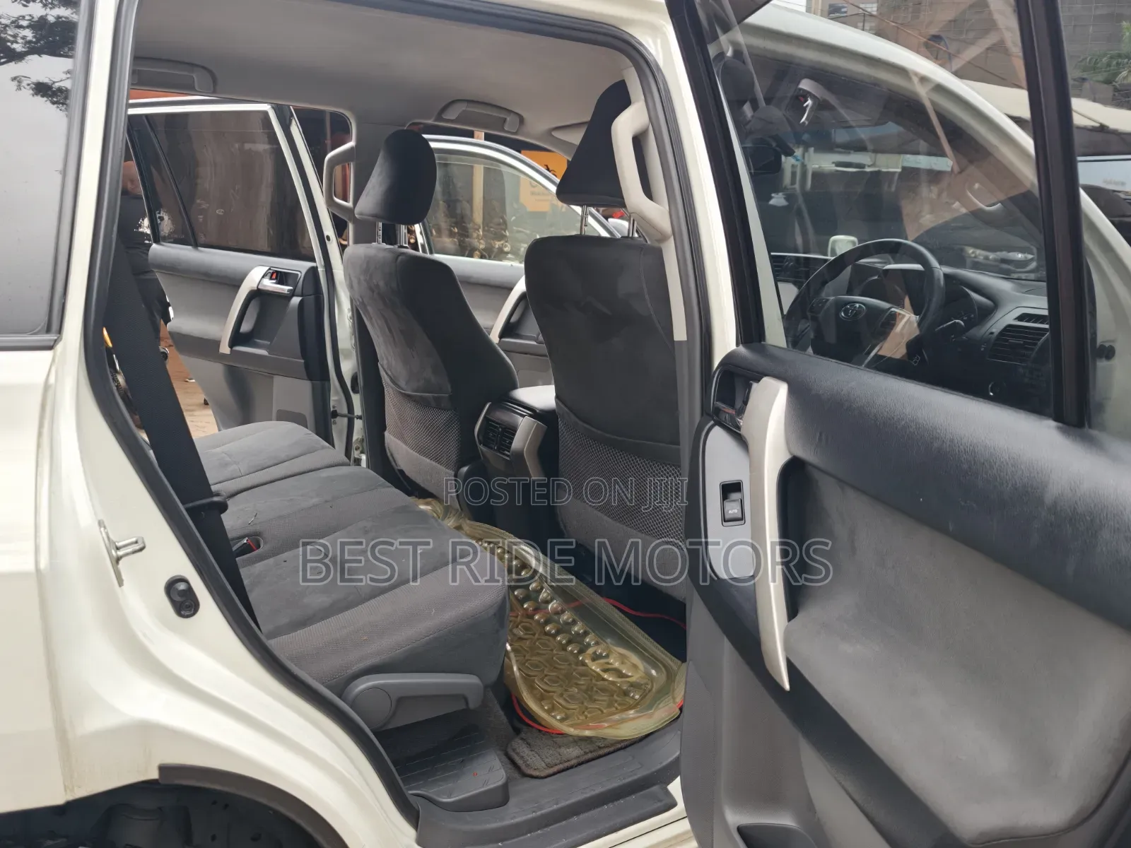 Toyota Land Cruiser Prado 4.0 Petrol TZ-G 2013 White
