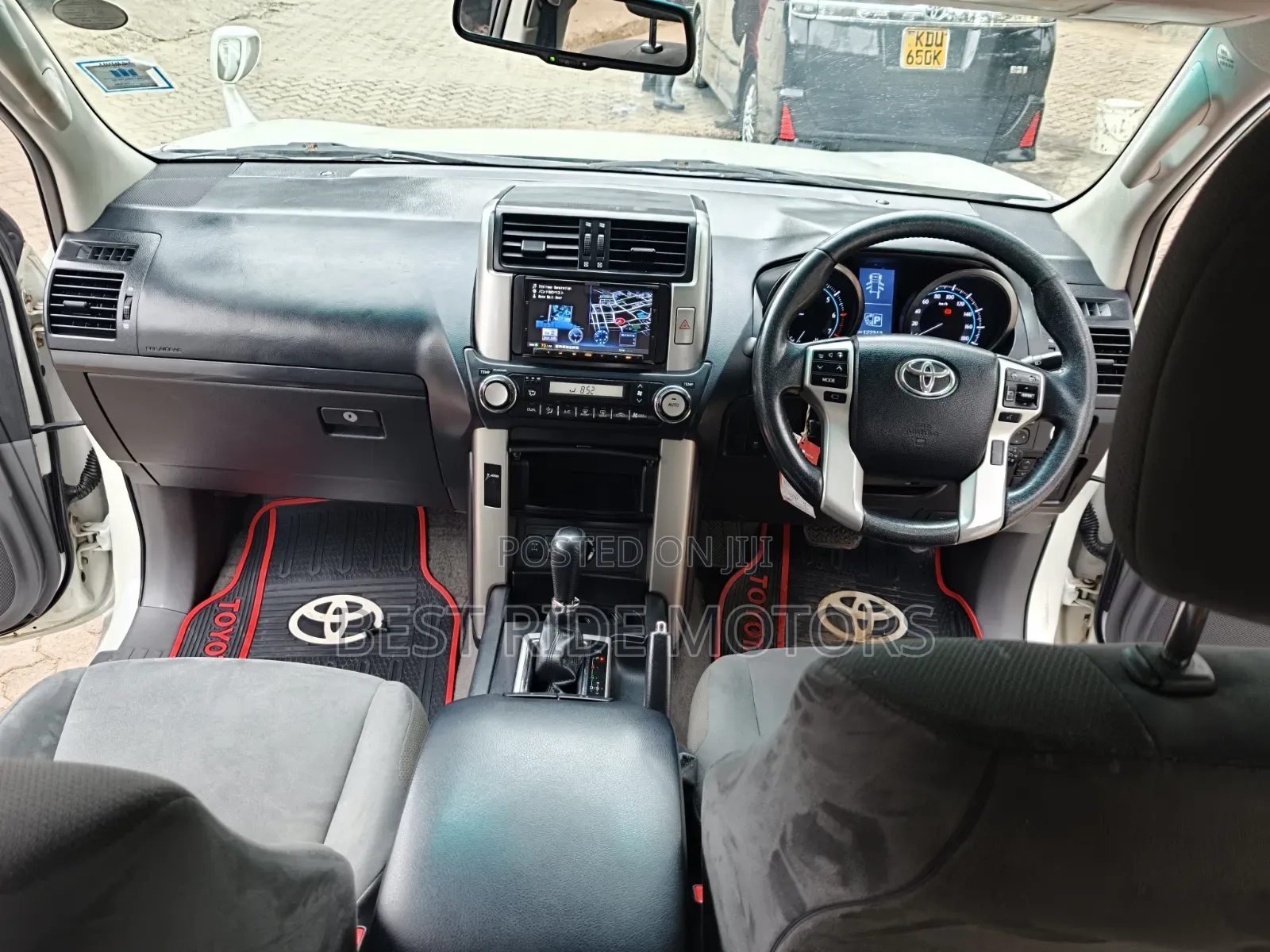 Toyota Land Cruiser Prado 4.0 Petrol TZ-G 2013 White