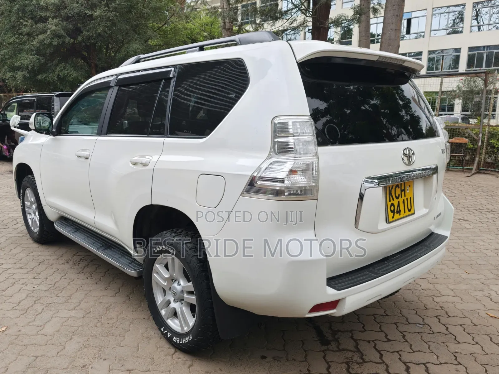 Toyota Land Cruiser Prado 4.0 Petrol TZ-G 2013 White