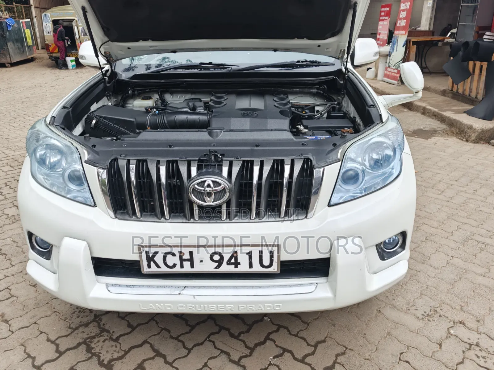 Toyota Land Cruiser Prado 4.0 Petrol TZ-G 2013 White