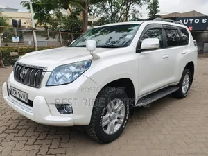 Toyota Land Cruiser Prado 4.0 Petrol TZ-G 2013 White