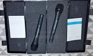 Sennheiser MD 46 Microphone.