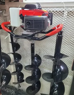 4 Stroke Earth Auger With 3 Blades