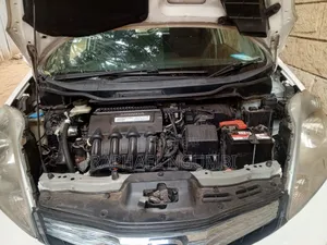 Honda Shuttle 2015 White