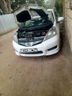Honda Shuttle 2015 White