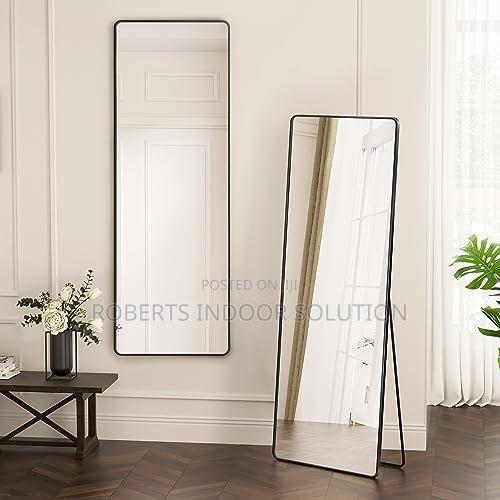 Multiple Placement Mirrors - main view