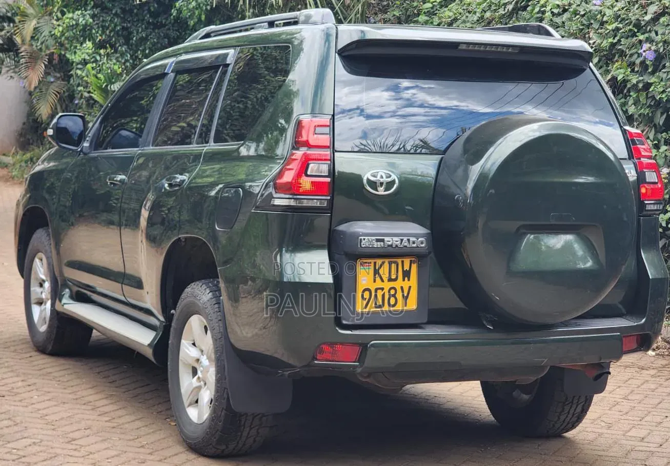 Toyota Land Cruiser Prado 2014