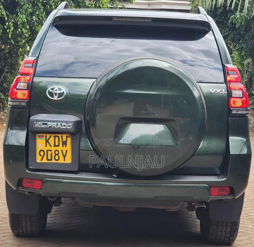 Toyota Land Cruiser Prado 2014
