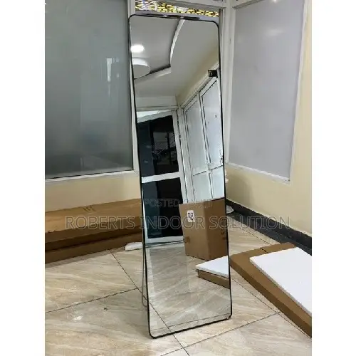 Space-Saving Solution Mirror