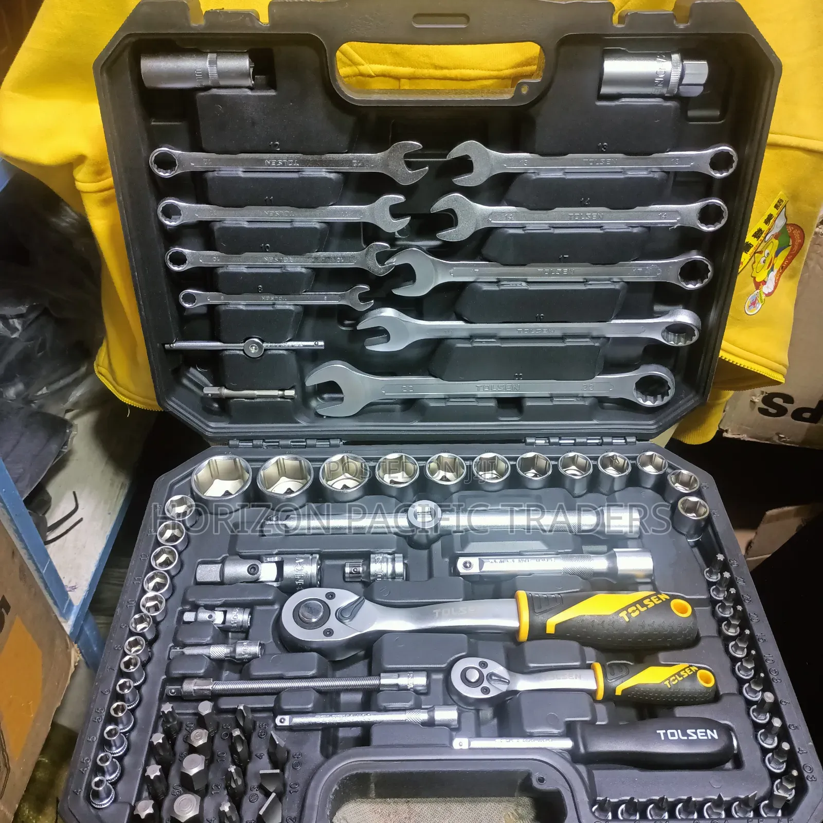 82pcs Tolsen Tool Set