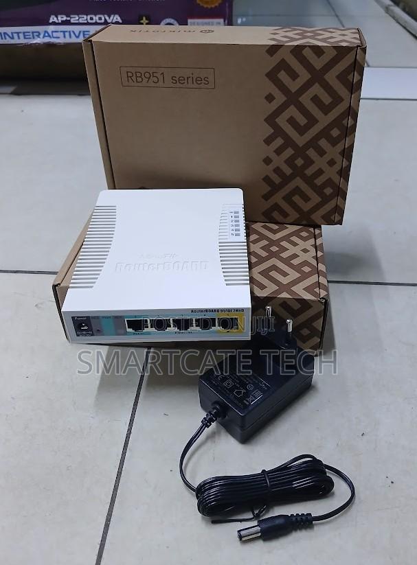 Original Mikrotik Hap AC Lite Rb952ui-5ac2nd - main view