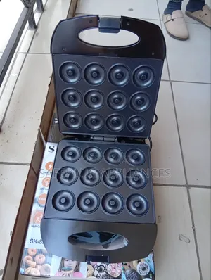 Non-Stick Doughnut Maker – Fast Baking Machine for Perfect Doughnuts