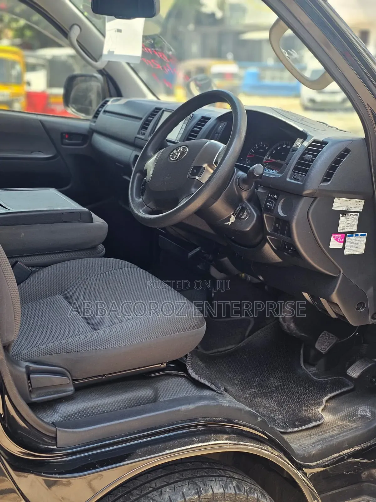 Toyota HiAce 2019 Black