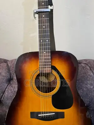 Yamaha F310 Acoustic Guitar