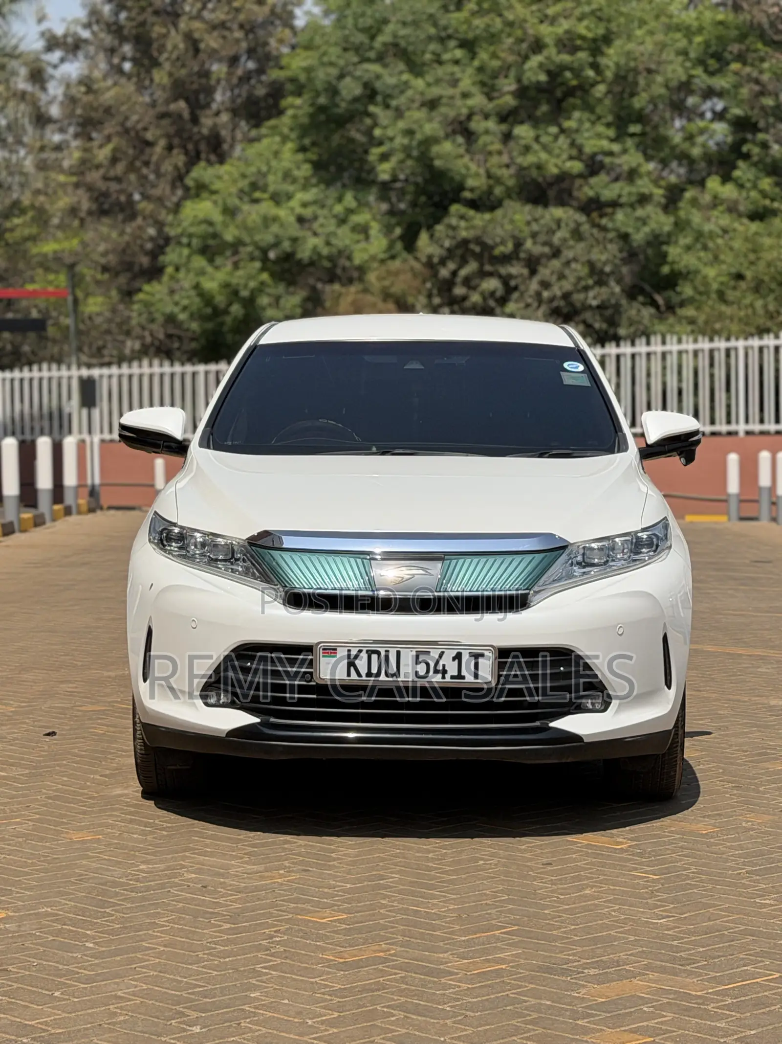 Toyota Harrier 2018 White