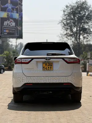 Toyota Harrier 2018 White