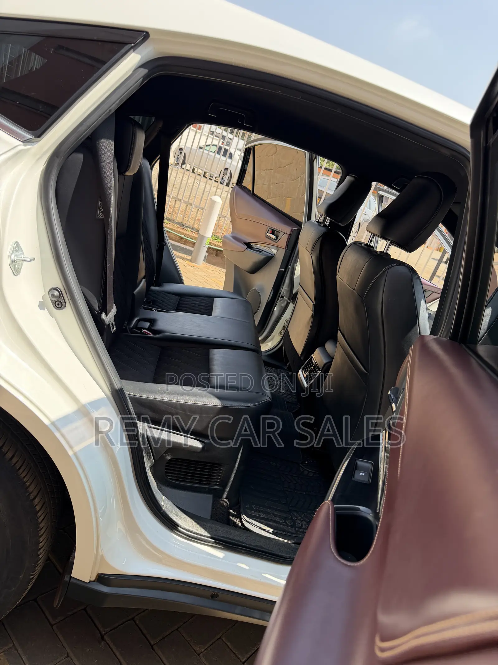 Toyota Harrier 2018 White
