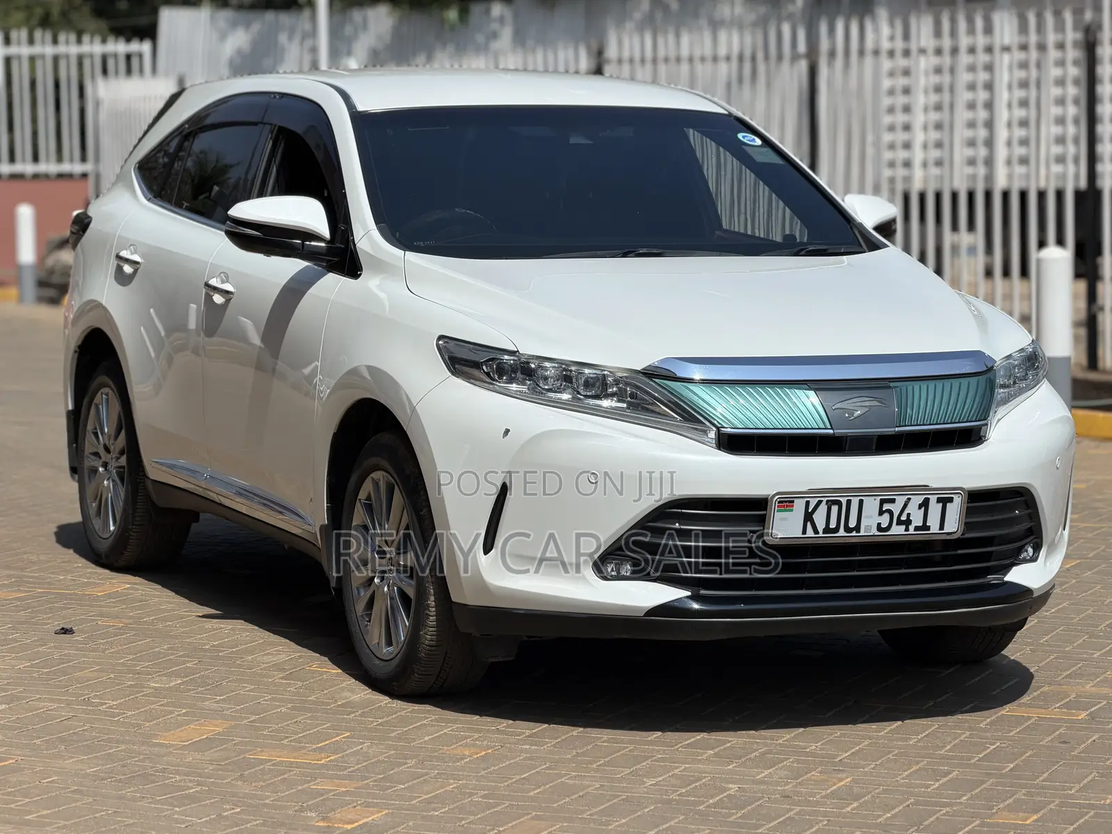Toyota Harrier 2018 White