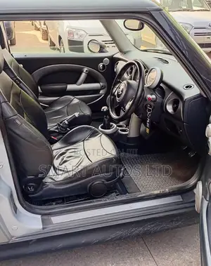 Mini Cooper Base 2003 Silver