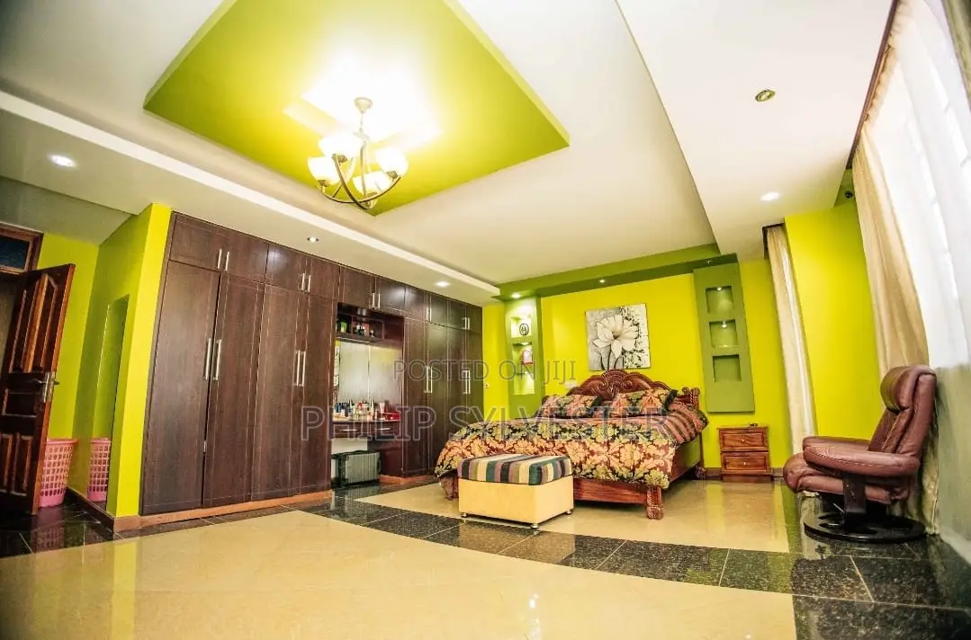 6bdrm House in Royal Park for sale