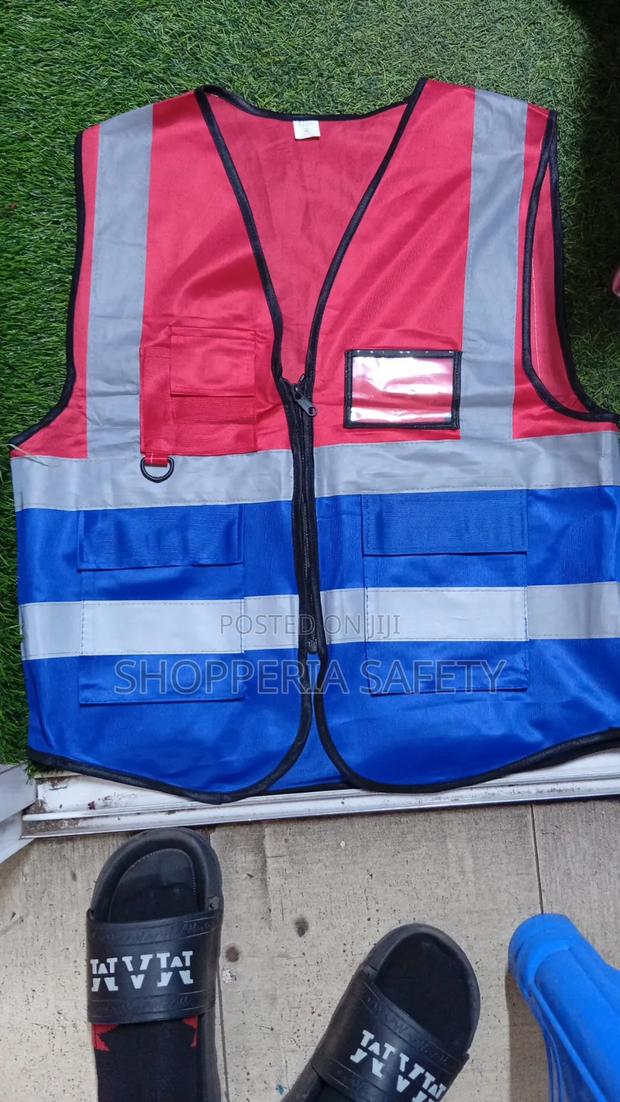 Multi Pocket Reflector Vests