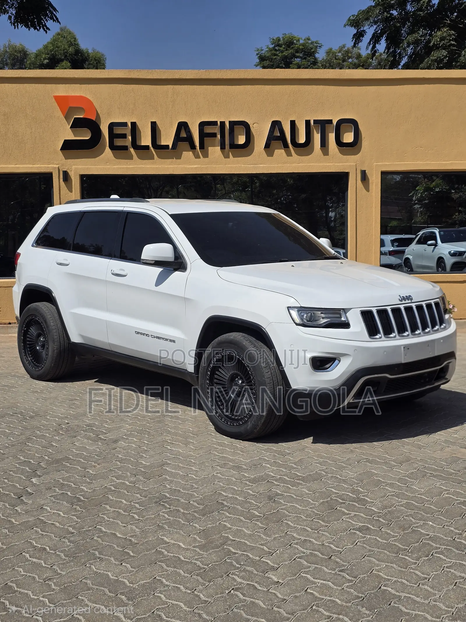 Jeep Grand Cherokee Laredo 4dr SUV 4WD (3.6L 6cyl 8A) 2015 White