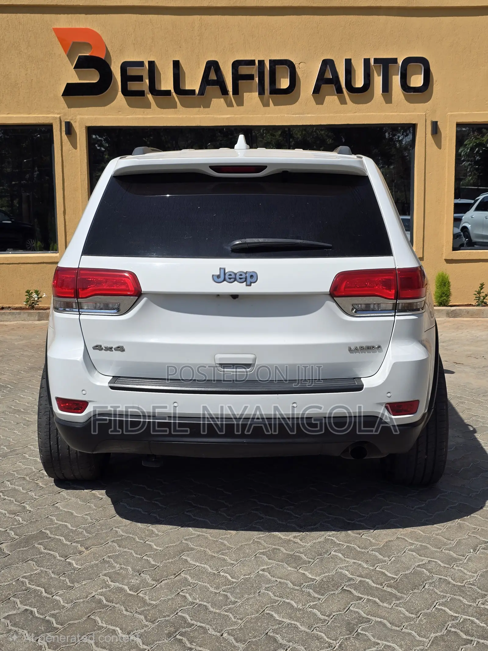 Jeep Grand Cherokee Laredo 4dr SUV 4WD (3.6L 6cyl 8A) 2015 White