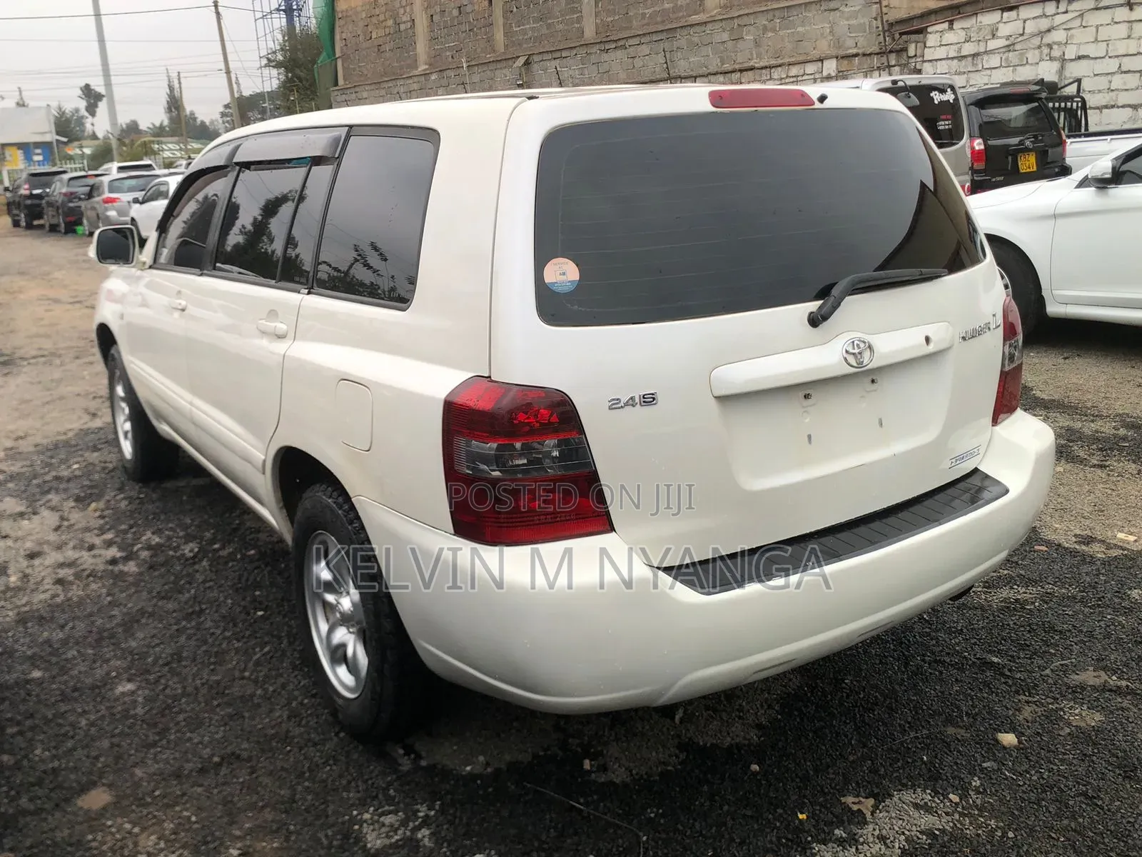 Toyota Kluger 2003 White