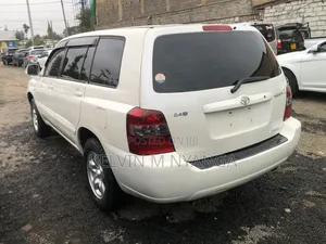 Toyota Kluger 2003 White