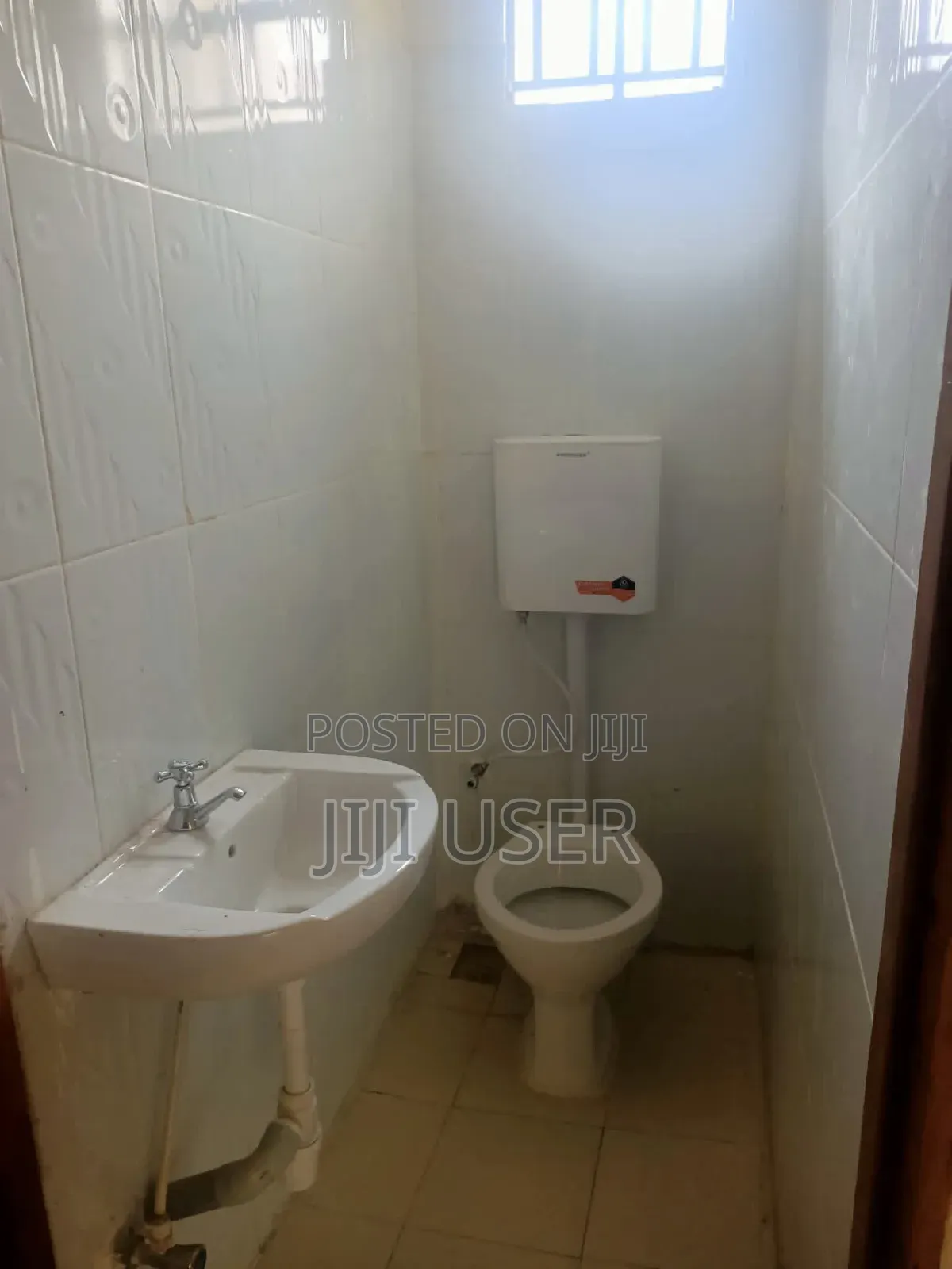 Two Bedroom to Let, Sichirai
