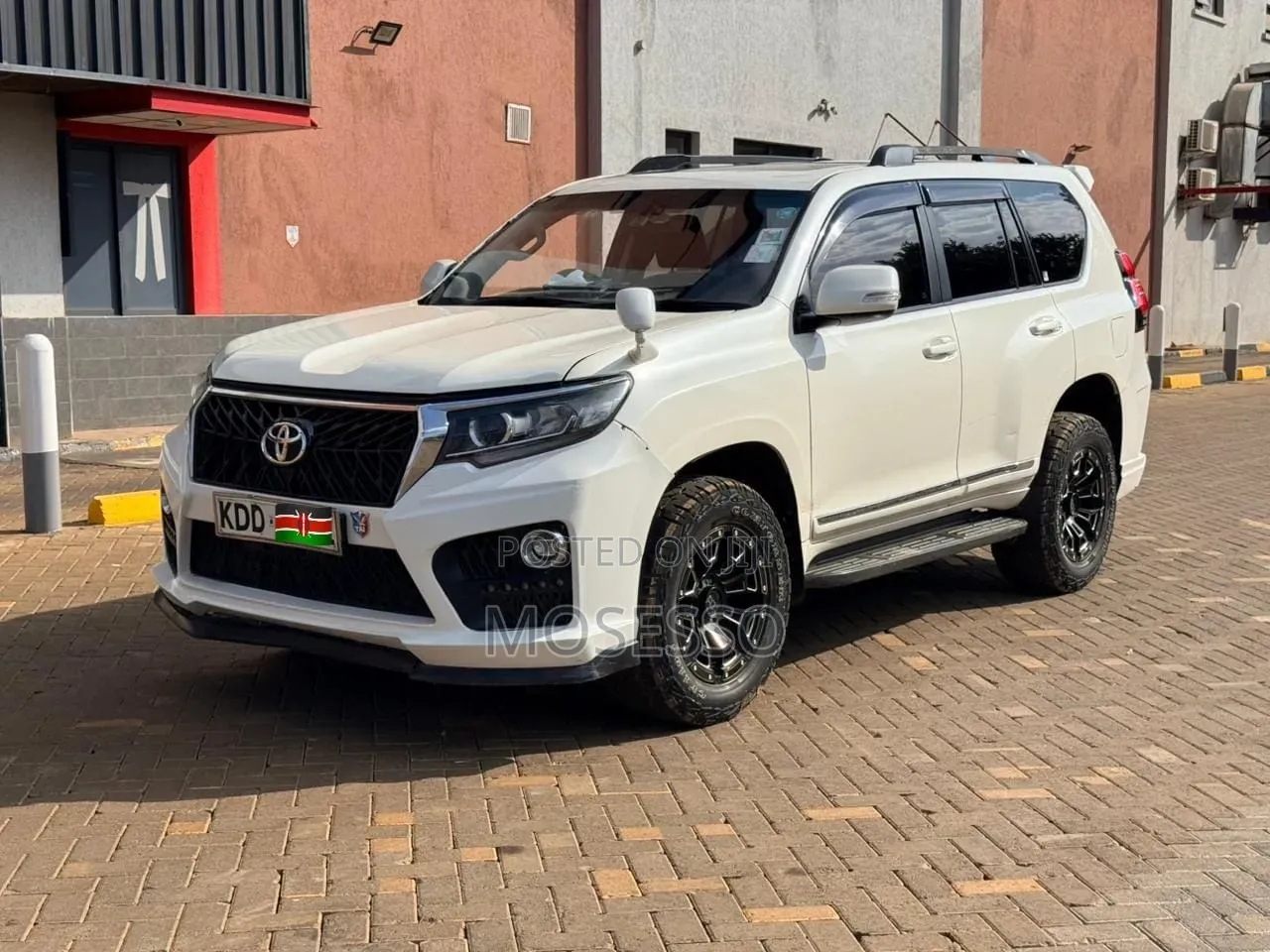 Toyota Land Cruiser Prado 2014 White