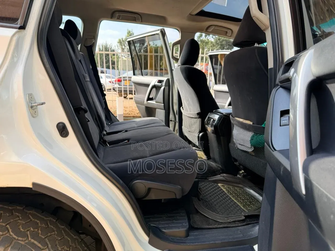 Toyota Land Cruiser Prado 2014 White