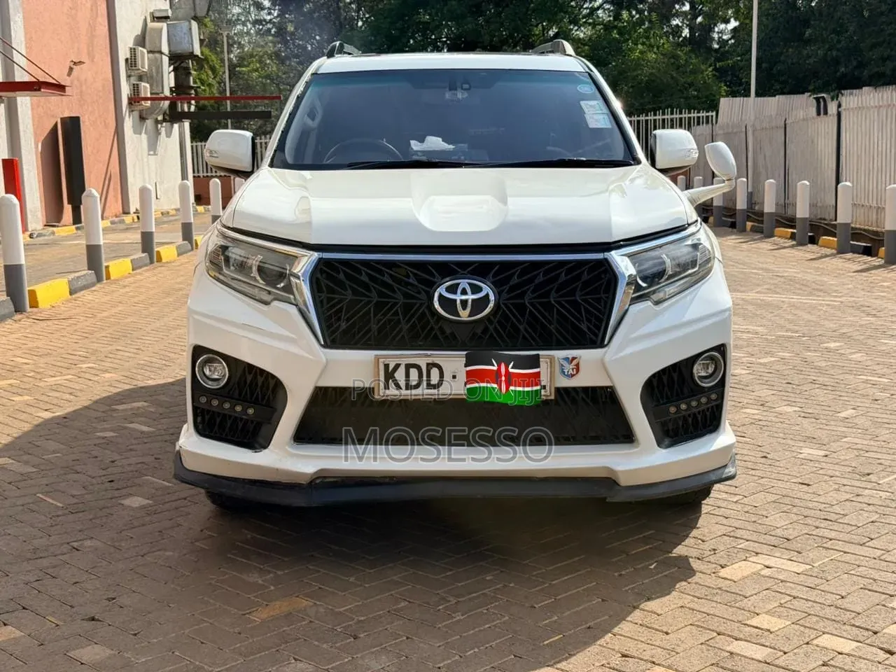 Toyota Land Cruiser Prado 2014 White