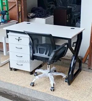 Complete Office Furniture's Set