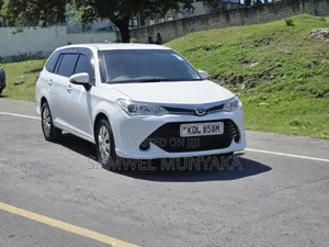 Toyota Corolla Fielder 1.5 Petrol FWD 2017 Pearl