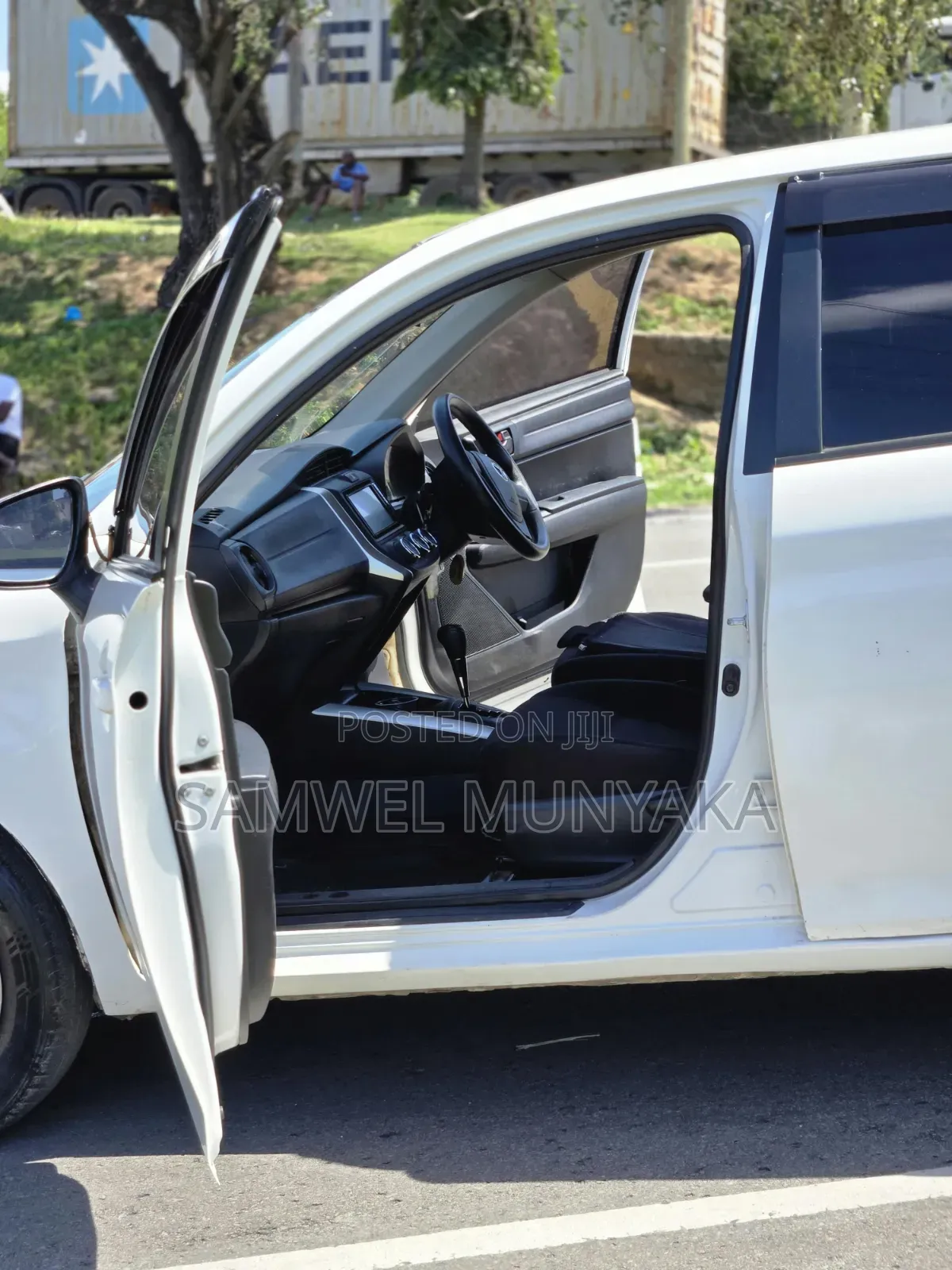 Toyota Corolla Fielder 1.5 Petrol FWD 2017 Pearl