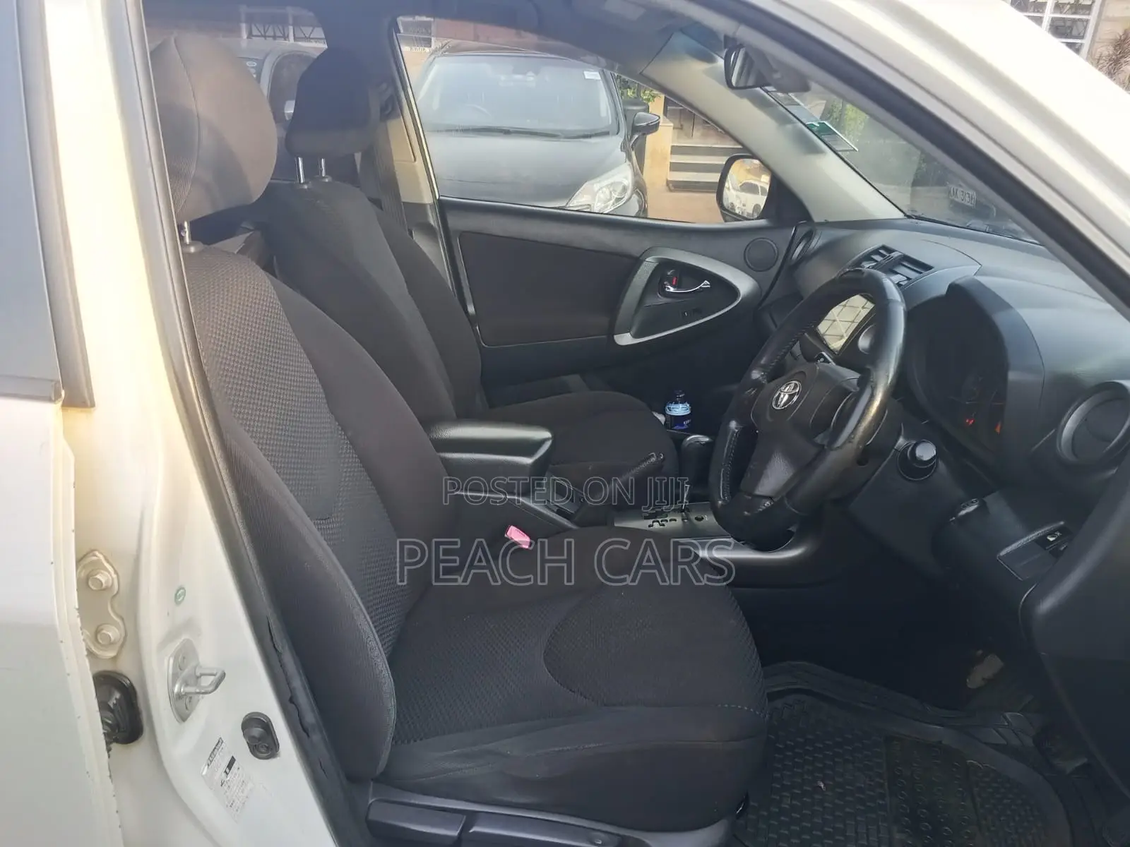 Toyota RAV4 2009 White