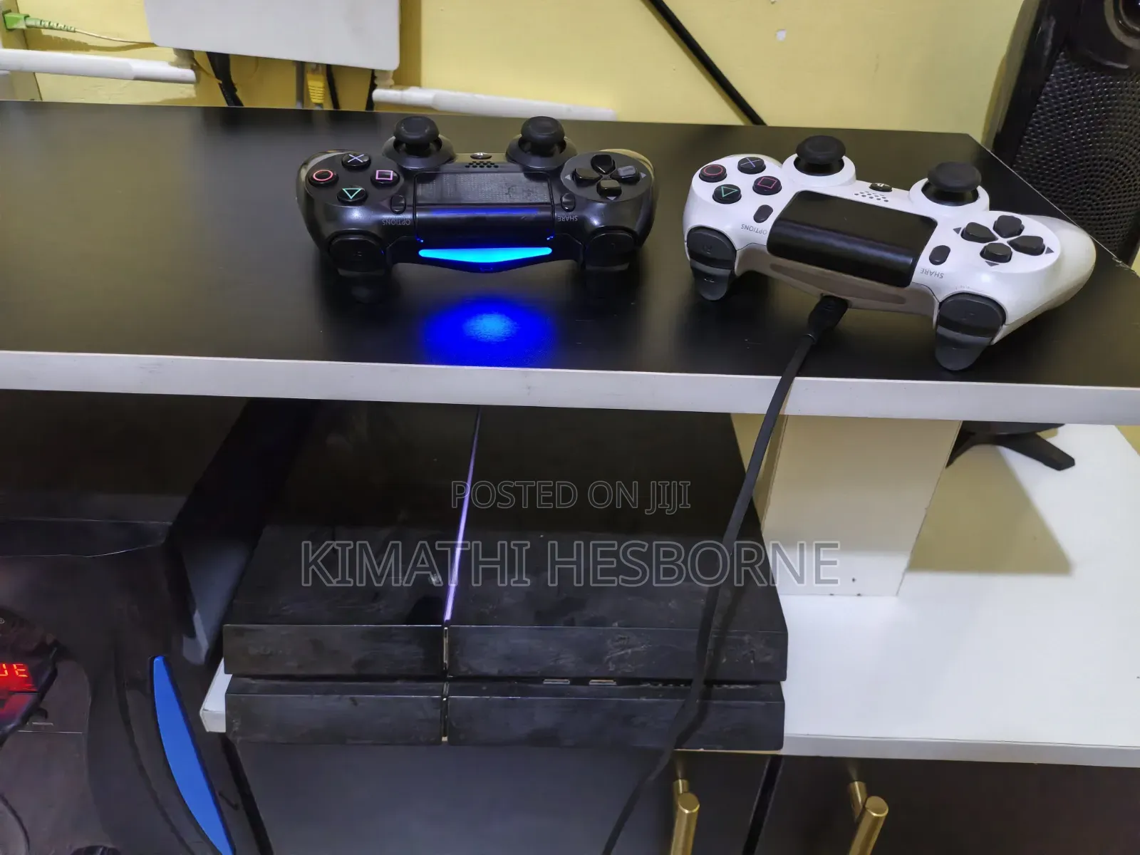 Ps4 . Standard Version