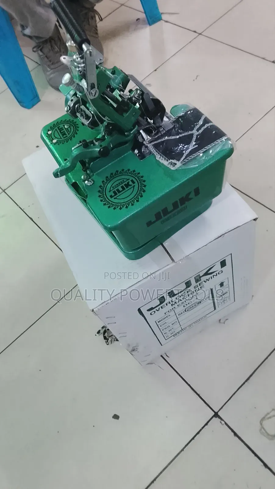 Overlock Sewing Machine-Efficient