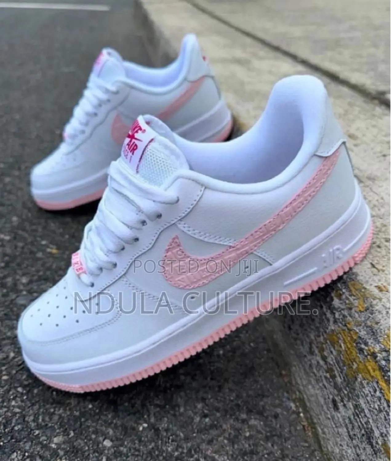 Nike Airforce 1 Valentines