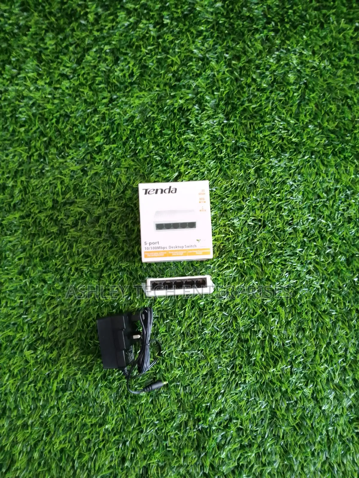 PowerMax Tenda 5-Port LAN Switch – Stable Connectivity
