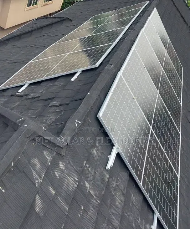 SRNE 5kva - 5.12kwh Lithium - (4)650W Solar Kit - Free Installation