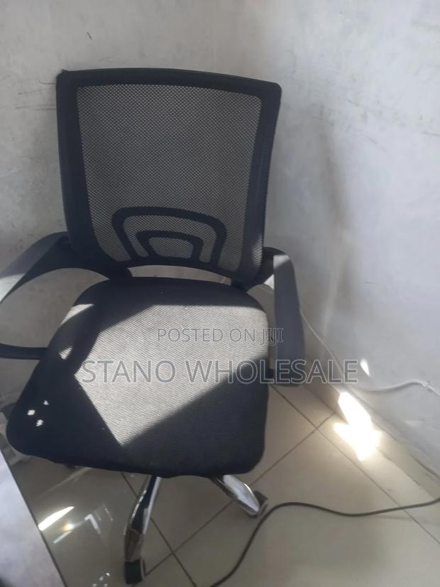 Assembled Office Chair Without Head Rest - thumbnail 2