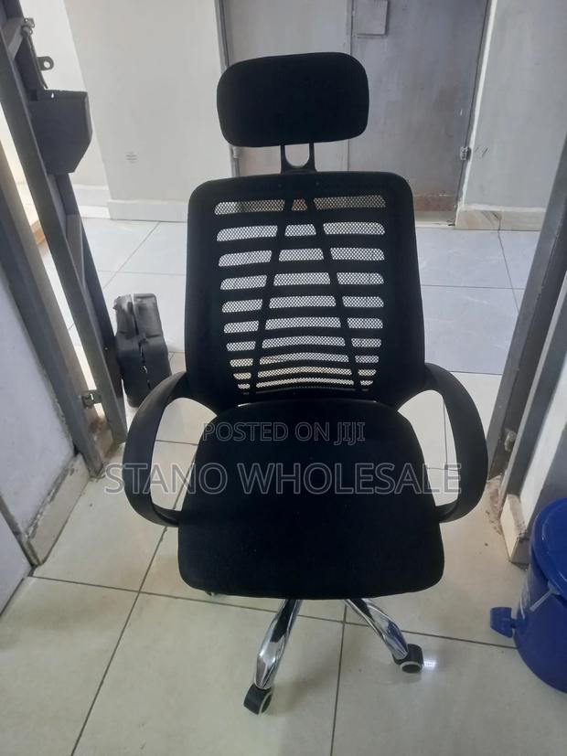 Black Office Chair With Head Rest