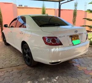 Toyota Mark X 2010 White