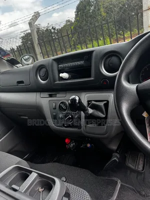 Nissan Caravan (Urvan) 2015 White