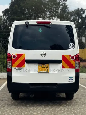 Nissan Caravan (Urvan) 2015 White