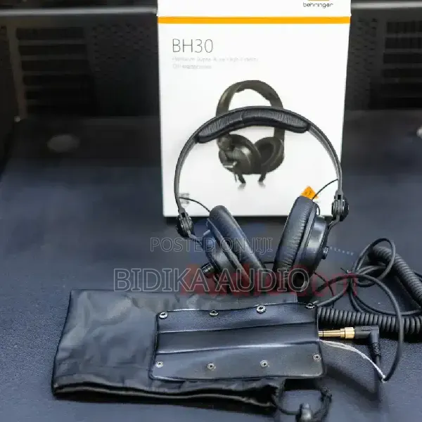 Behringer BH30 Premium Supra-Aural High-Fidelity DJ Headphones